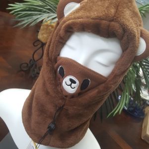 Bear wear.. warm n fuzzy hat.  NWT.